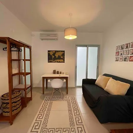 Apartment Mountain View - Modern Town Centre Apartment In Fethiye